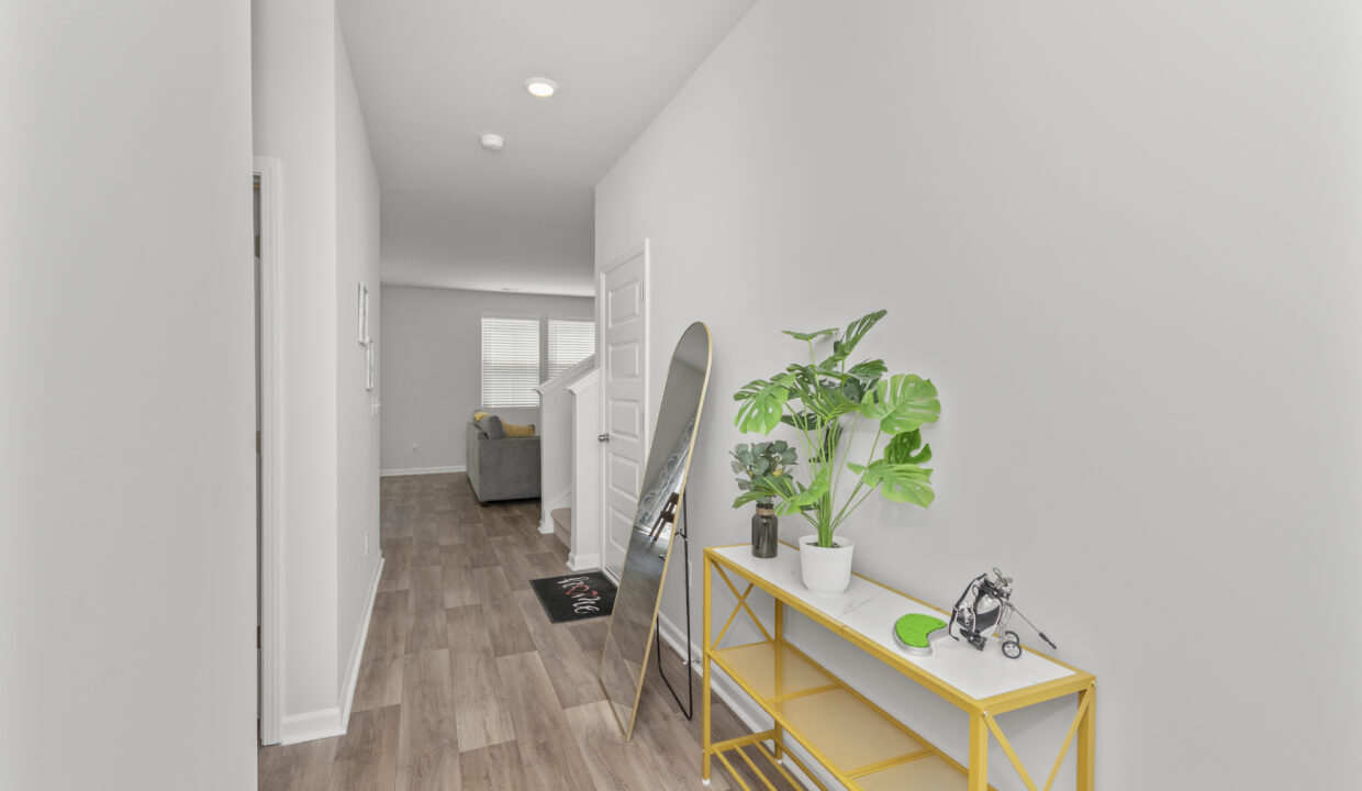 1608CrosswindCir_05