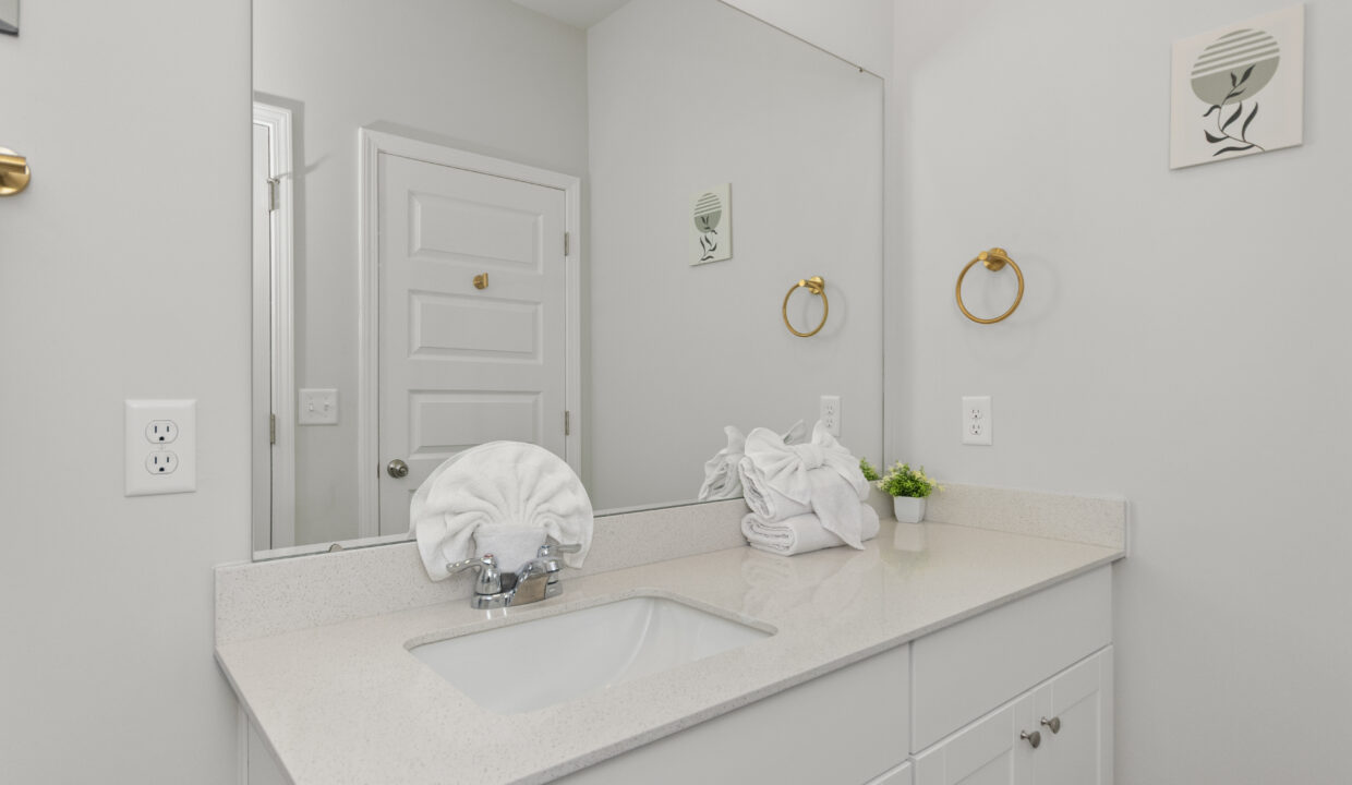 1608CrosswindCir_13
