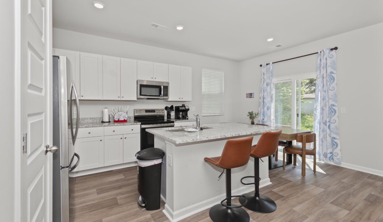 1608CrosswindCir_25